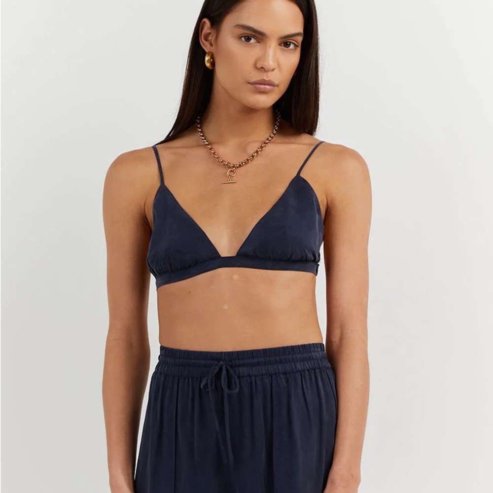 DISSH bra top size 2